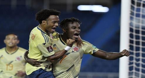 كولومبيا تبدأ مشوارها بتصفيات المونديال بثلاثية في فنزويلا (فيديو)